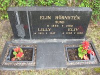  Elin Hörnsten (f Sedin) 1888-1980 och barnen Lilly Malvina (gift Wågström) 1911-1947, Per Eliv 1908-1960 och Karl Valfrid 1919-1984.